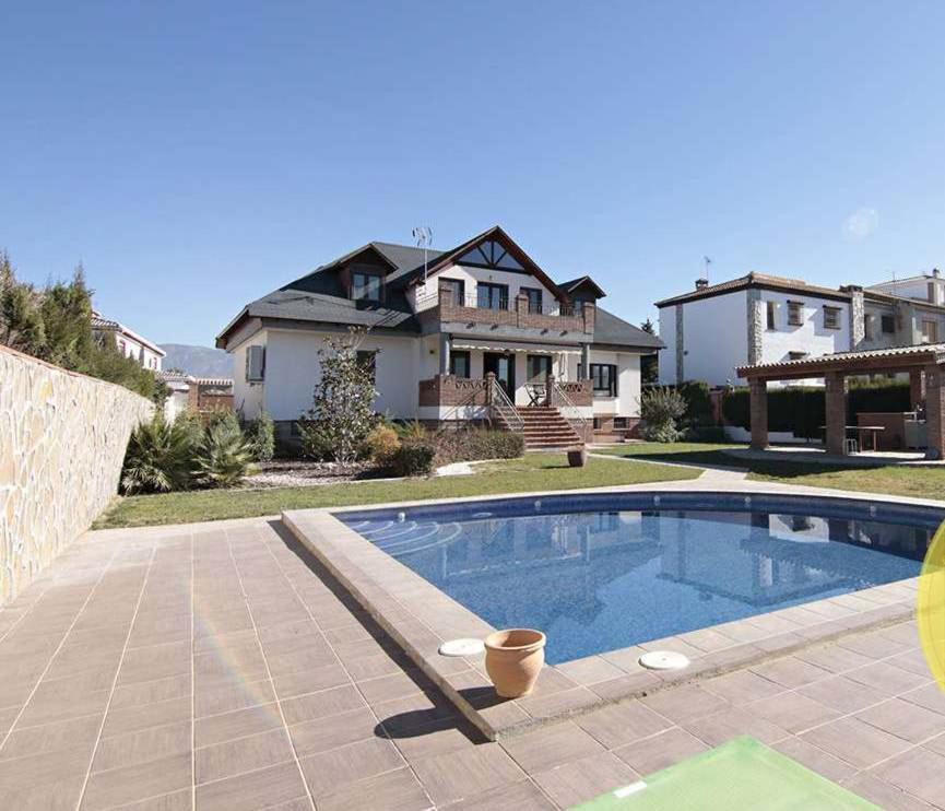 Villa Nordica, Otura Luaran gambar